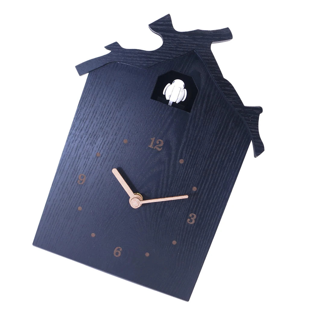 Reloj de cuco moderno negro