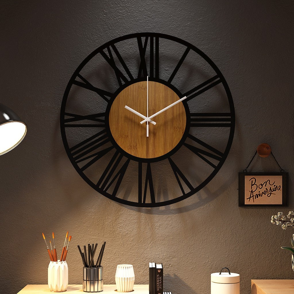 Reloj de pared de madera escandinavo